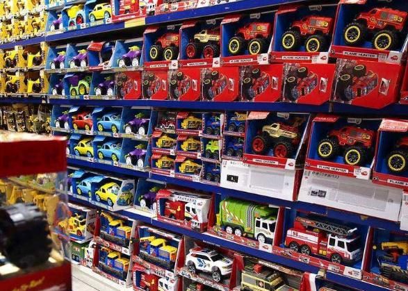 玩具论斤卖 旧模式新玩法，撬动千亿市场蓝海